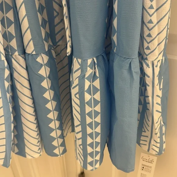 Cupshe Blue and White Geometric
Patchwork Dress - Picture 4 of 4